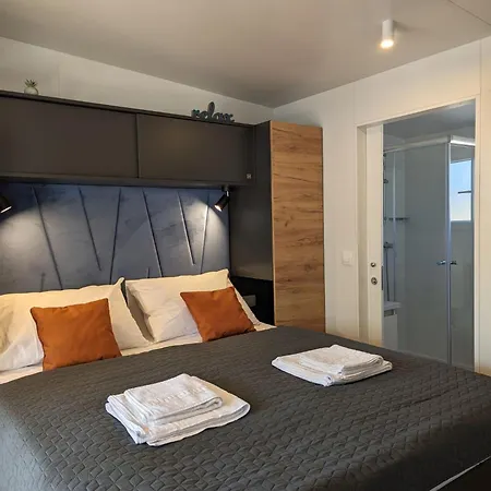 Holiday Nord Delux - Jaki - 1089 By Interhome 別荘